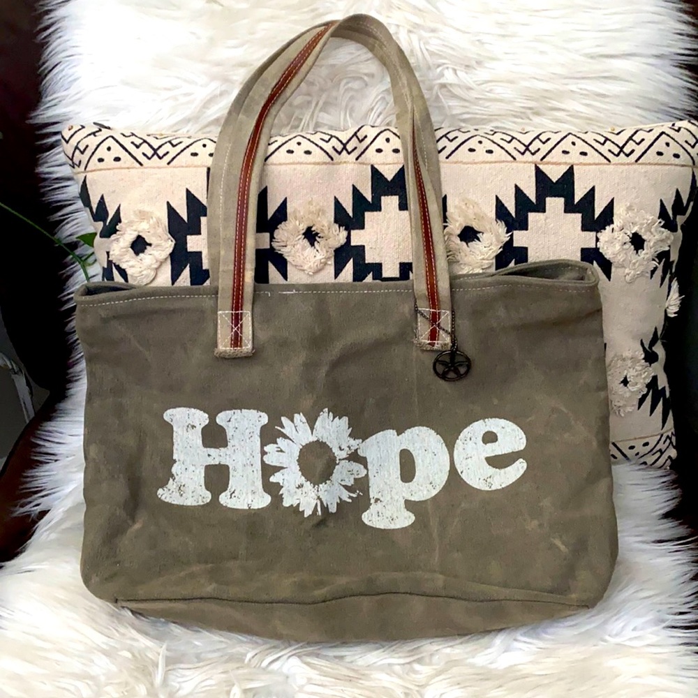 Canvas tote